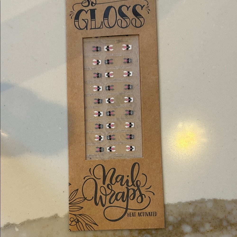 Heat activated Nail Wraps, llamas wearing sunglasses